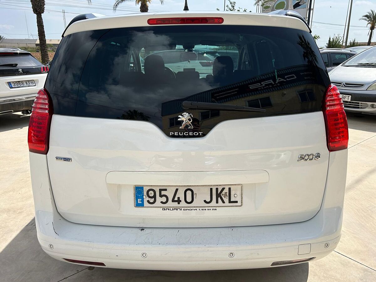 PEUGEOT 5008 STYLE 1.6 HDI AUTO SPANISH LHD IN SPAIN 91000 MILES 7 SEATS 2015